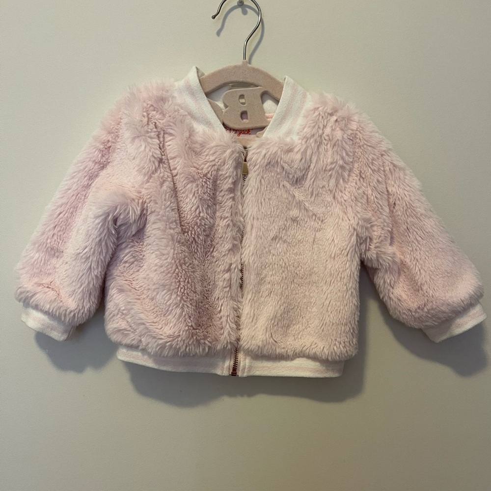 EUC- Cat & Jack Faux soft fur jacket size 12M